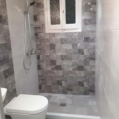 Varvara & I Lejlighed Peroulades (Corfu)