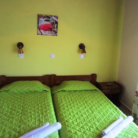 Varvara & I * Peroulades (Corfu)