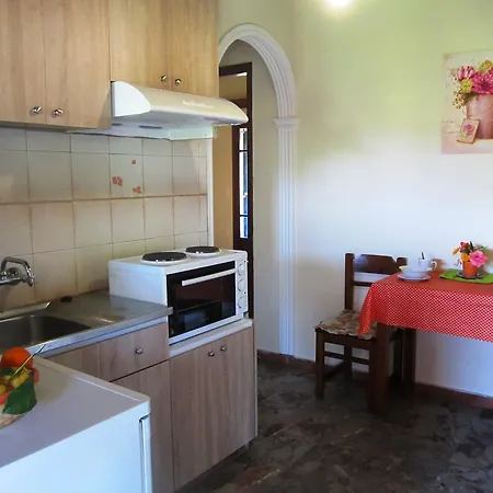 Varvara & I Peroulades (Corfu)